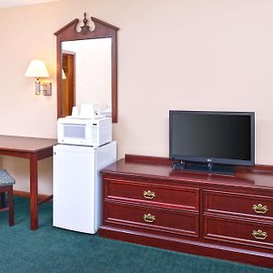 Queen Room Smoking